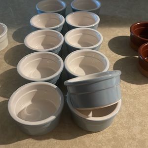 Blue and brown Crème Brûlée jars